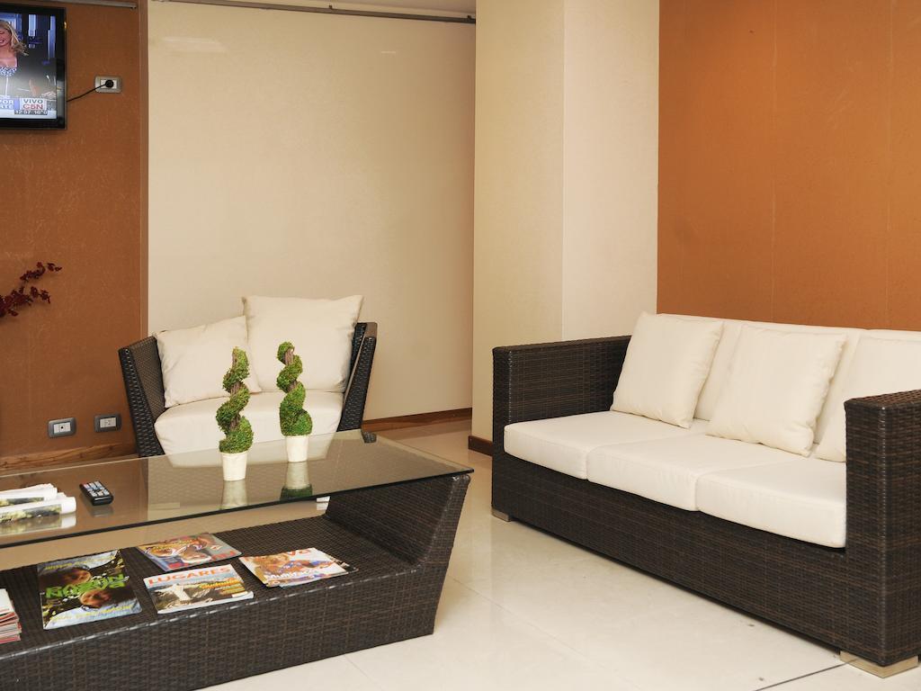 Del Bono Suites Art Hotel 圣胡安 外观 照片