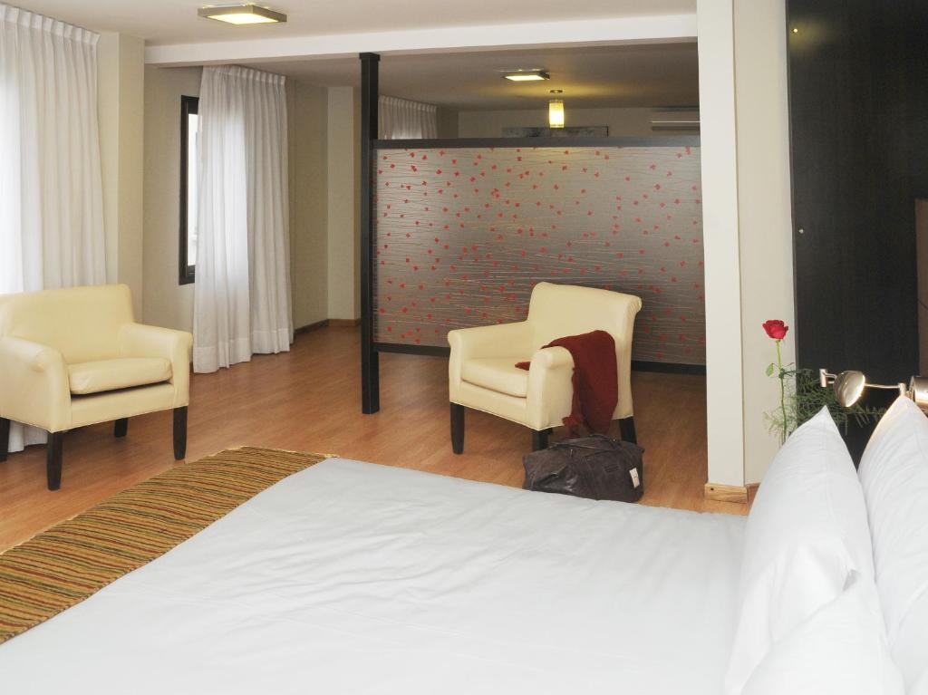 Del Bono Suites Art Hotel 圣胡安 客房 照片